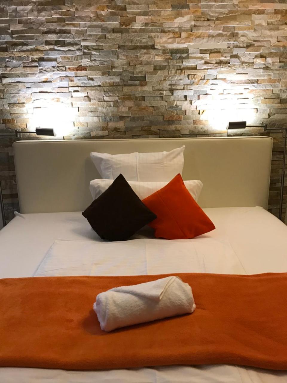 Mein Appartement Huerth Koeln Екстер'єр фото