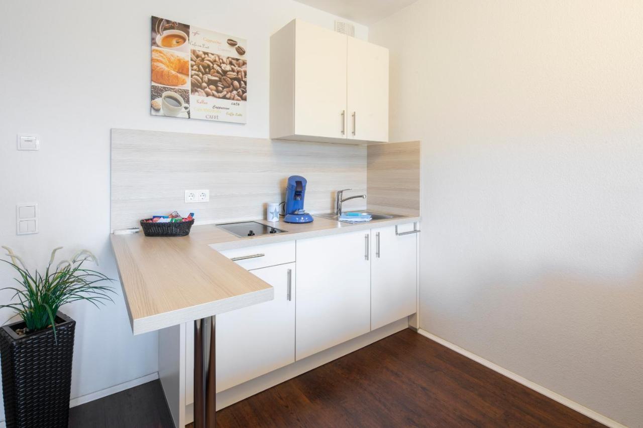 Mein Appartement Huerth Koeln Екстер'єр фото
